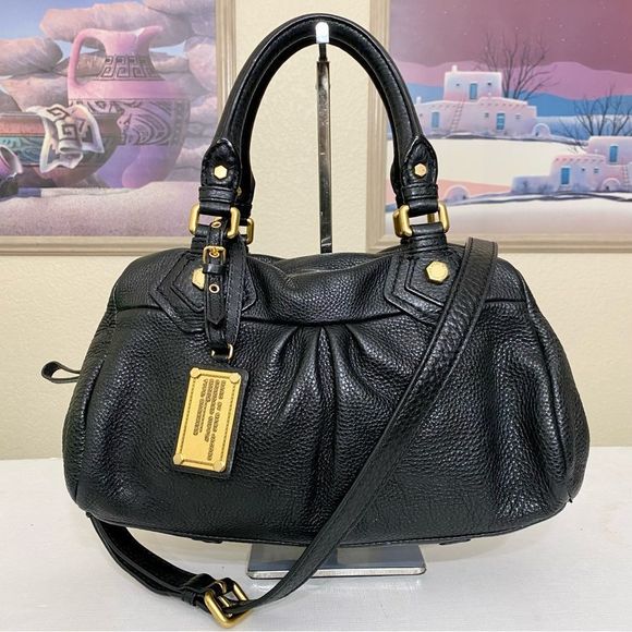 Marc Jacobs Handbags - MARC JACOBS 2 way Leather Bag 💼 Black